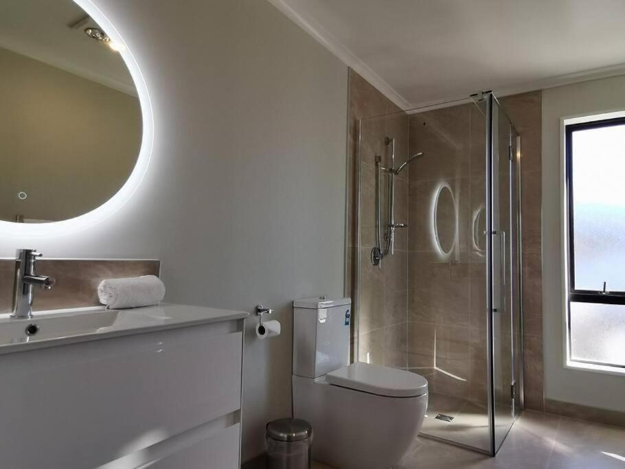 April Apartments Лейк Текапо Екстериор снимка