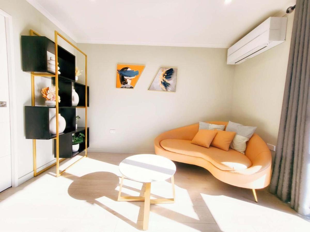 April Apartments Лейк Текапо Екстериор снимка